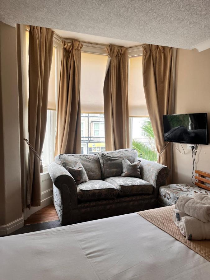 Rose Tor Hotel Llandudno Exterior foto